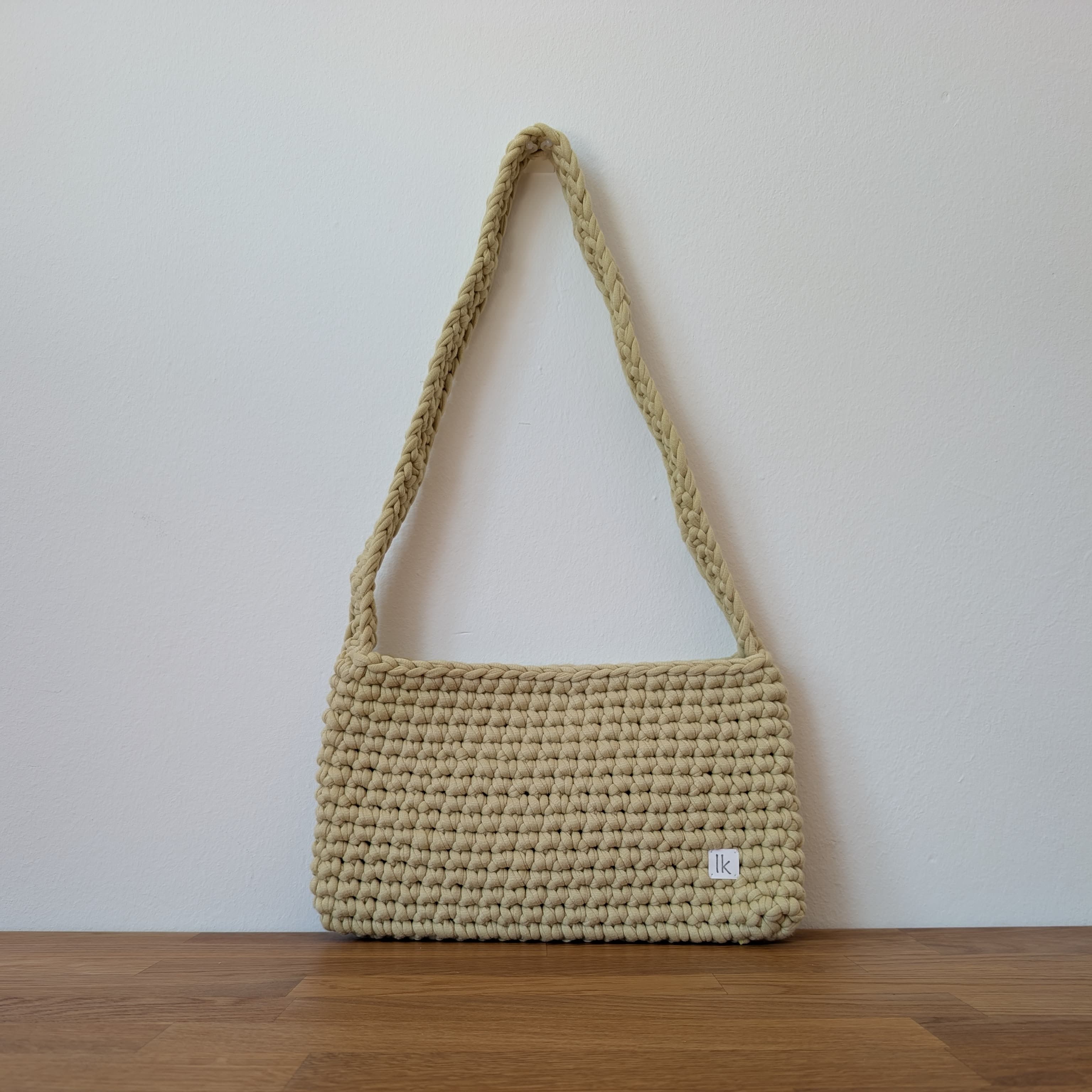 Alma Bag Lemongrün 1