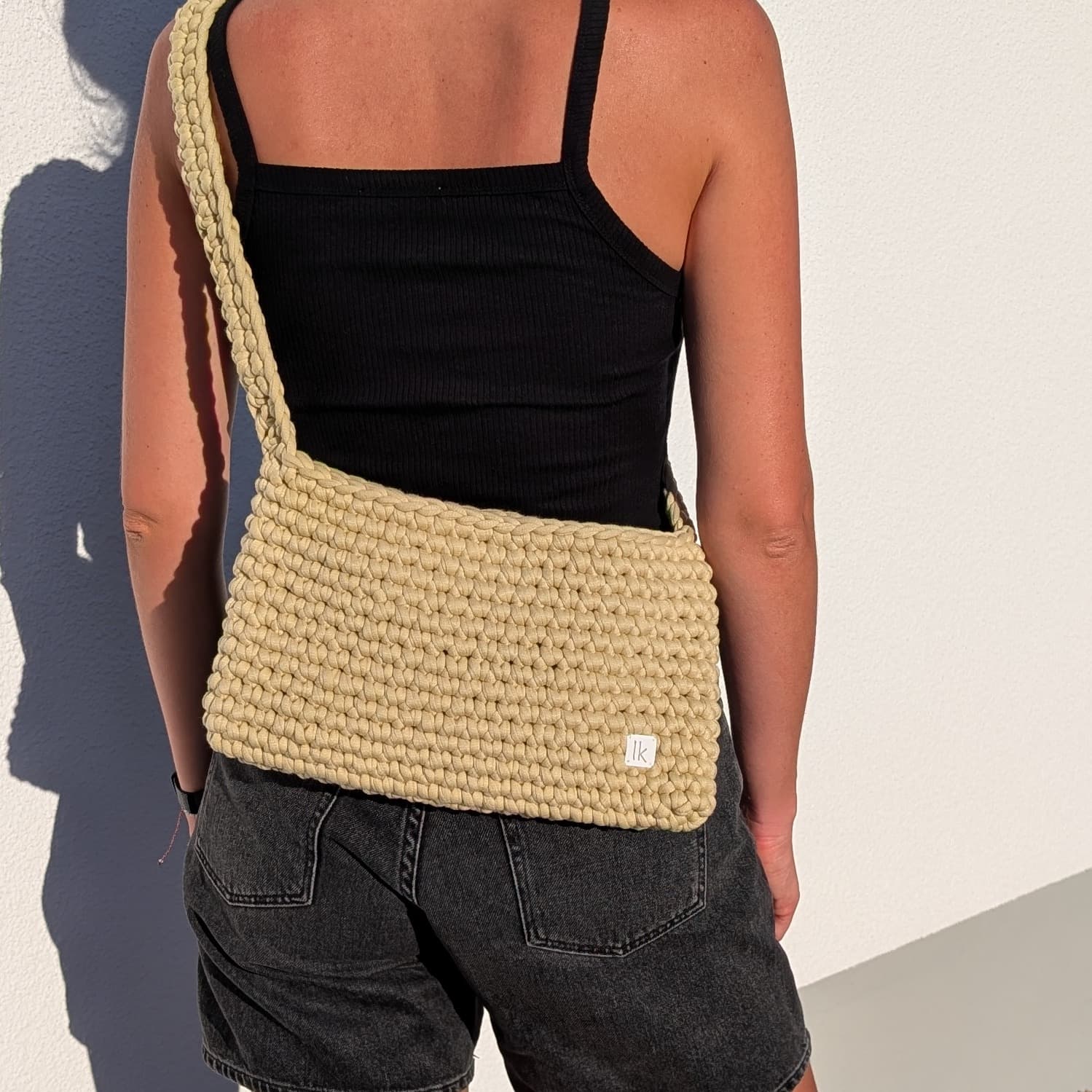 Alma Bag Lemongrün 4